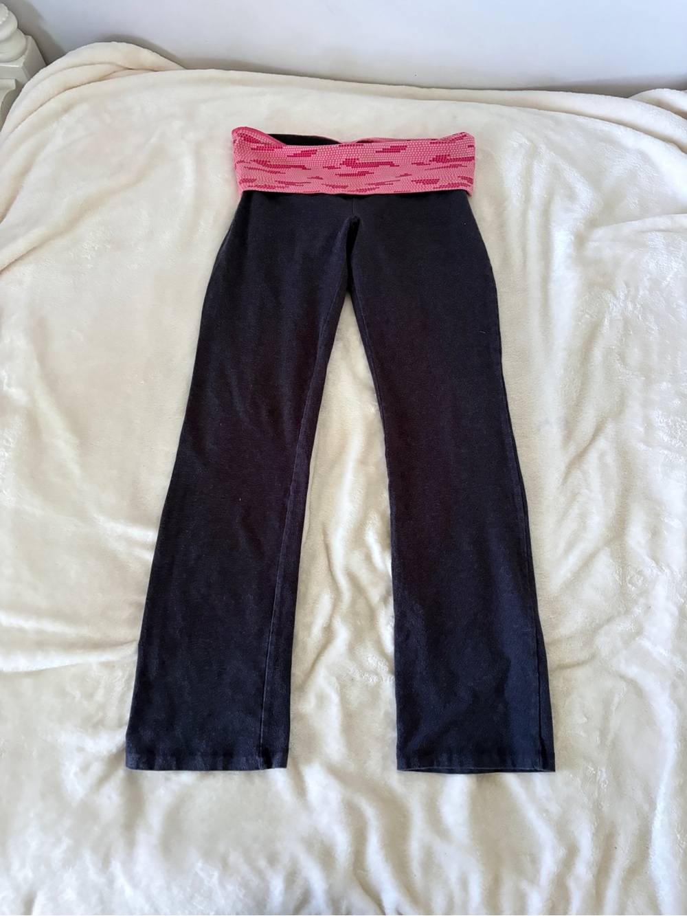 Y2k pink and gray fold-over leggings